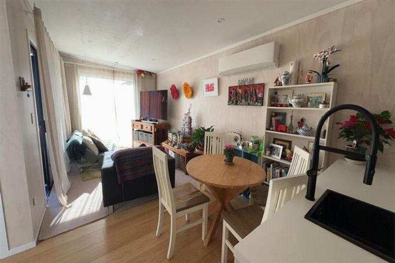 Photo of property in 9a Russell Street, Picton, 7220