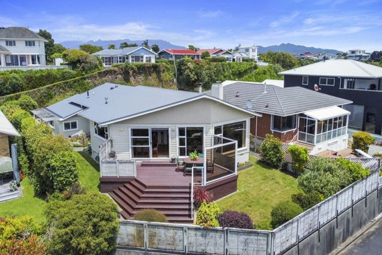 Photo of property in 410 Devon Street West, Lynmouth, New Plymouth, 4310