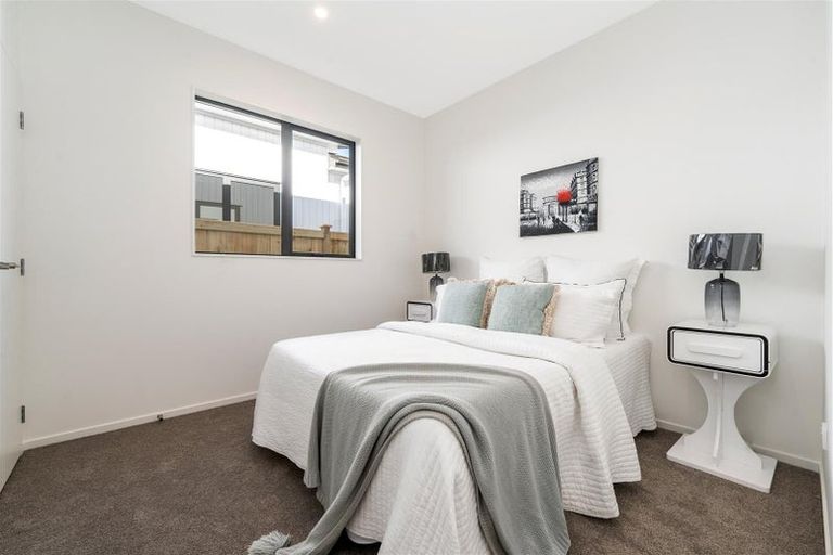 Photo of property in 6 Woven Place, Karaka, Papakura, 2113