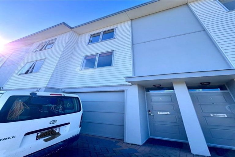 Photo of property in 5/3 Riverside Road, Orewa, 0931