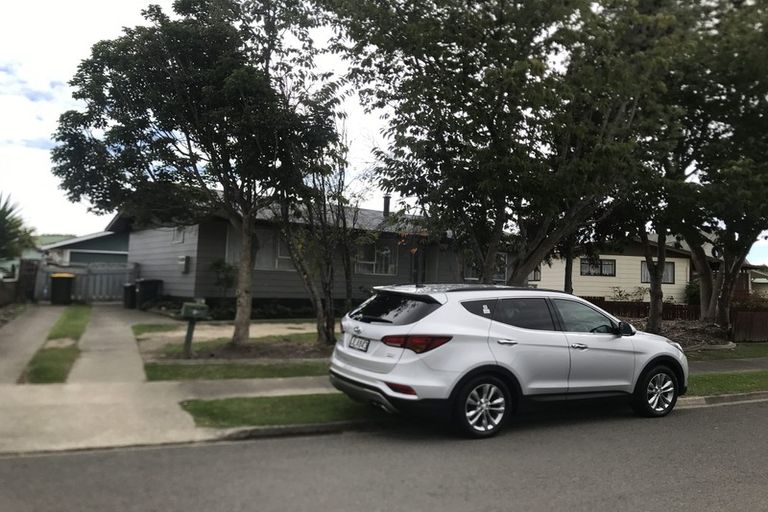 Photo of property in 10 Farnworth Crescent, Whakatane, 3120