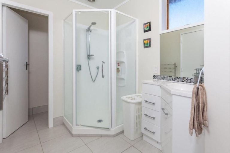 Photo of property in 1 Gallagher Park Lane, Pauanui, Hikuai, 3579