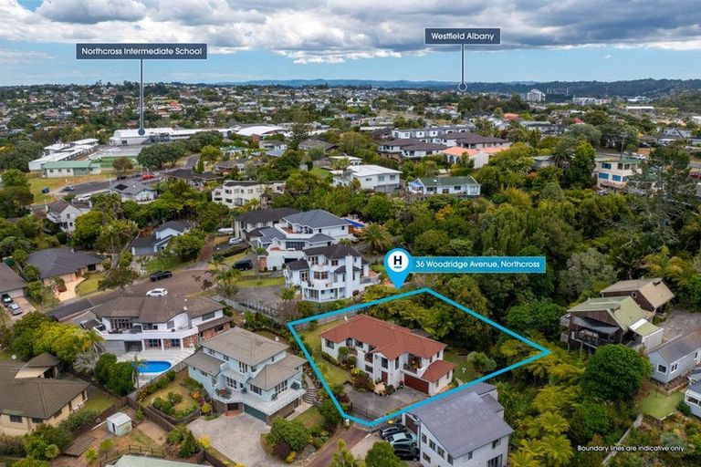 Photo of property in 36 Woodridge Avenue, Northcross, Auckland, 0630