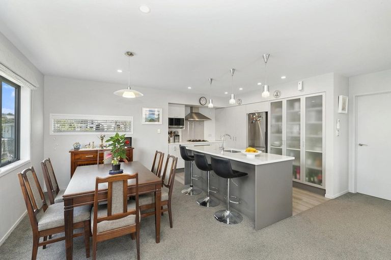 Photo of property in 13a Lyndhurst Road, Te Atatu South, Auckland, 0610