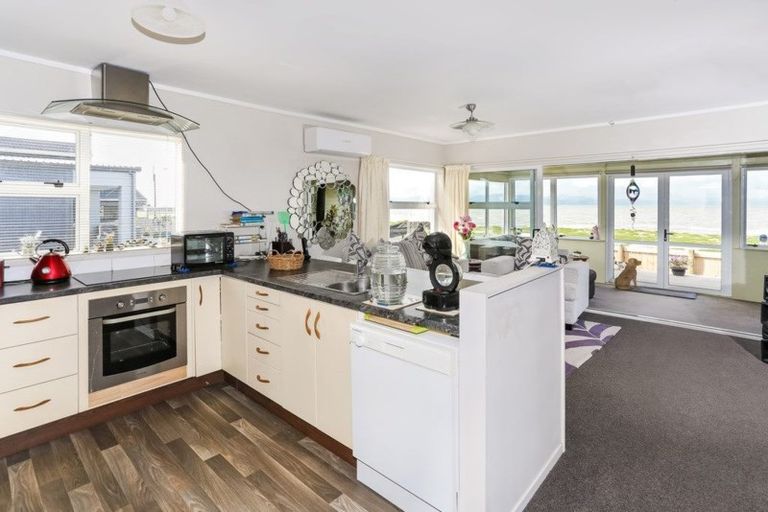 Photo of property in 875 East Coast Road, Kaiaua, Pokeno, 2473