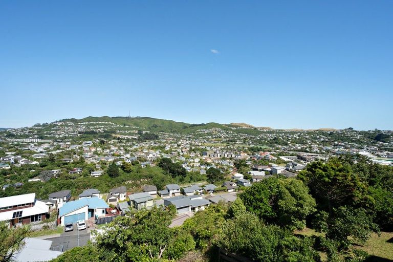 Photo of property in 10a Ceres Crescent, Johnsonville, Wellington, 6037