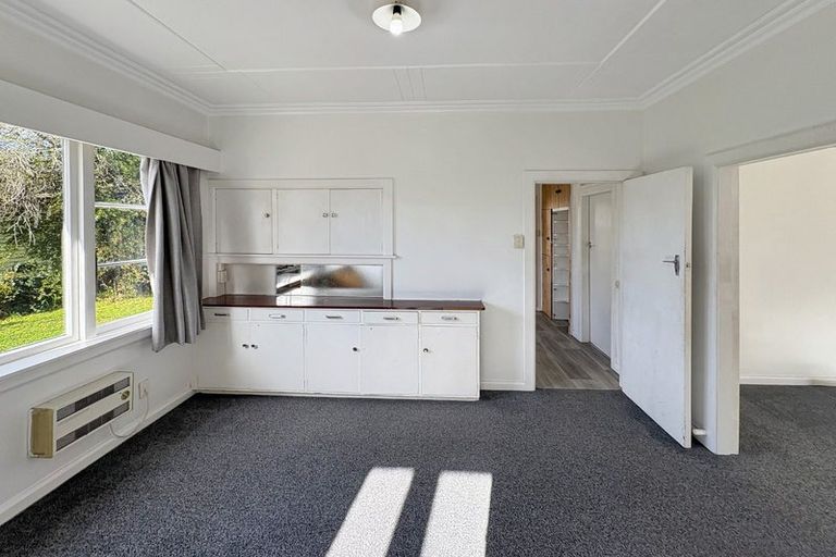 Photo of property in 2/4 Rodney Street, Waiwhetu, Lower Hutt, 5010