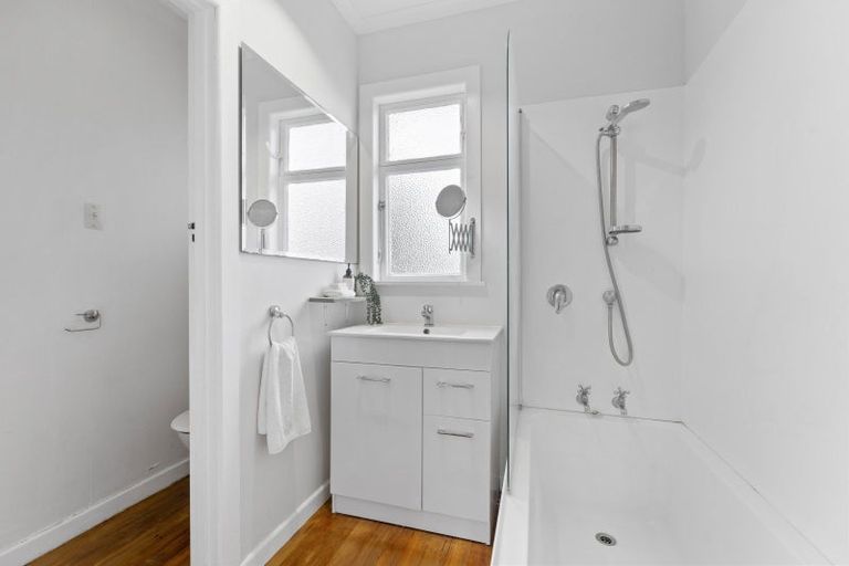 Photo of property in 26 Burton Avenue, Whanganui East, Whanganui, 4500