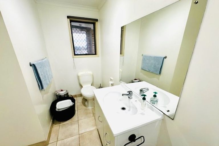 Photo of property in 70 Shelter Drive, Greenhithe, Auckland, 0632