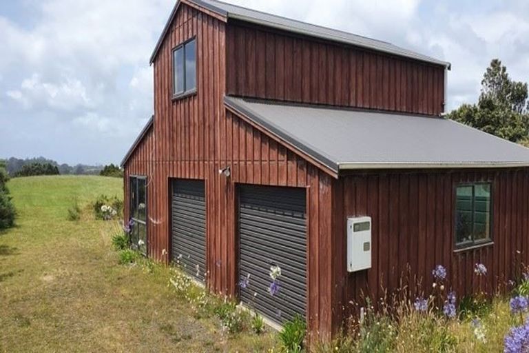 Photo of property in 402c Awhitu Central Road, Awhitu, Waiuku, 2684