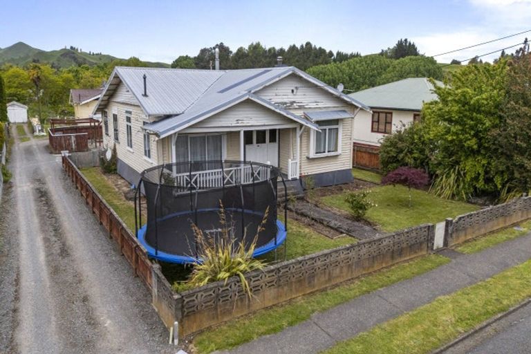 Photo of property in 19 Robin Street, Taihape, 4720