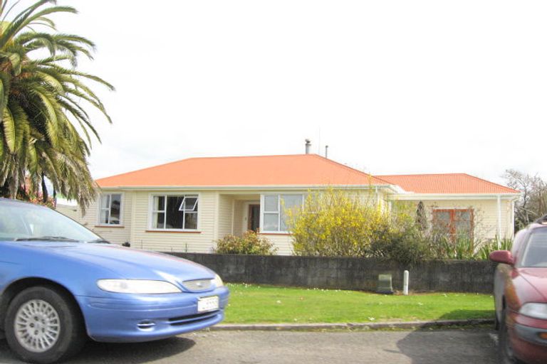 Photo of property in 18 James Street, Inglewood, 4330