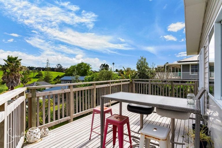 Photo of property in 15 Ash Grove, Maungaturoto, 0520