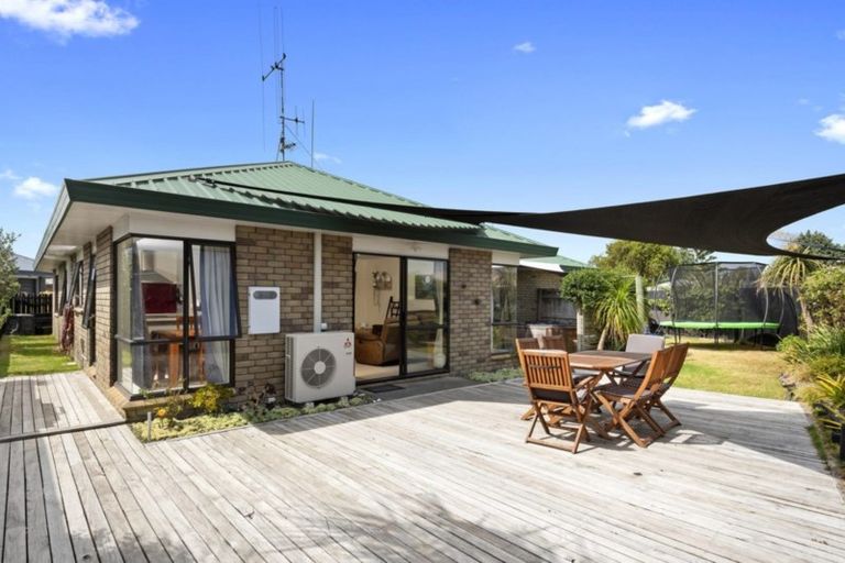 Photo of property in 26 Crisp Drive, Papamoa Beach, Papamoa, 3118