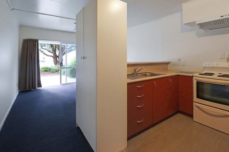 Photo of property in 95 Farmer Crescent, Taita, Lower Hutt, 5011