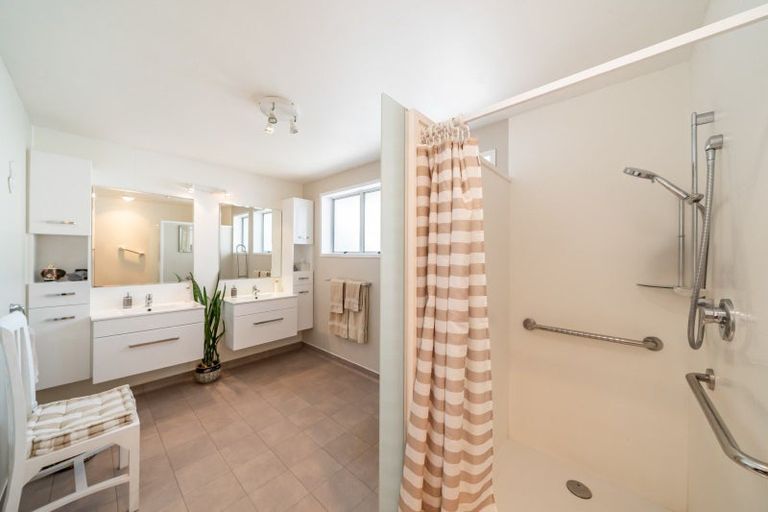 Photo of property in 16a Stephen Street, Trentham, Upper Hutt, 5018