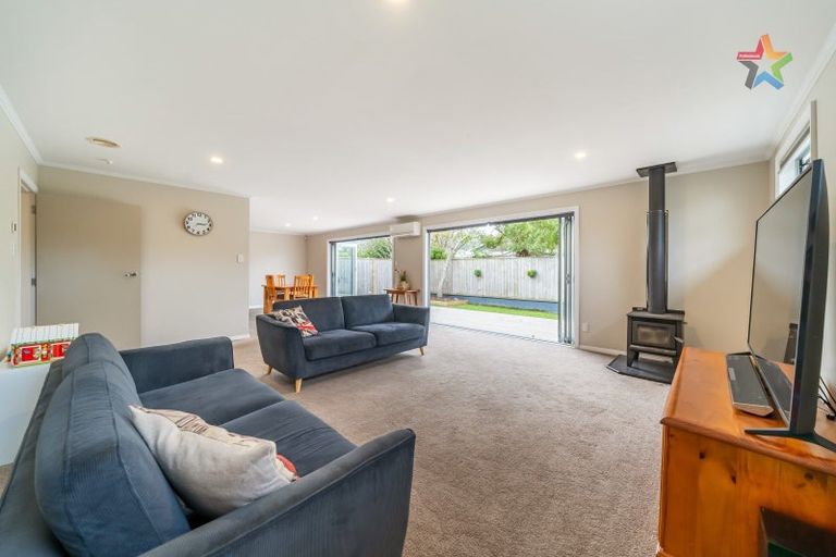 Photo of property in 51 Bristol Square, Hutt Central, Lower Hutt, 5010