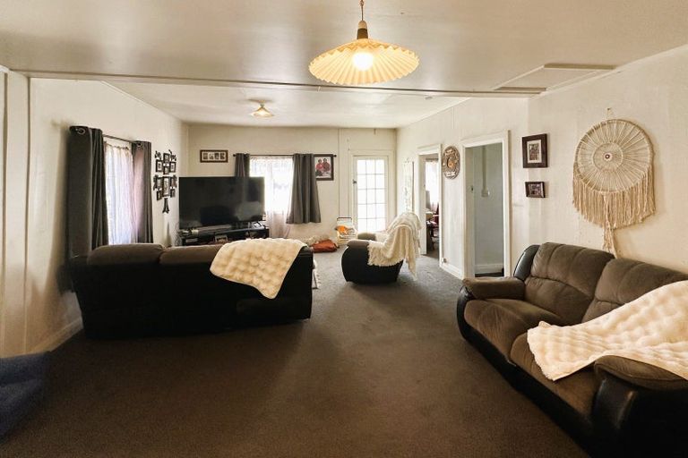 Photo of property in 14 Rangipo Street, Waiouru, 4825