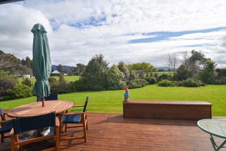 Photo of property in 19 Carrington Drive, Carterton, 5713