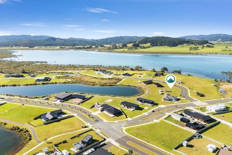 Photo of property in 5 Taniwha Place, Matarangi, 3592