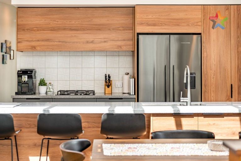 Photo of property in 6a Nelson Street, Petone, Lower Hutt, 5012