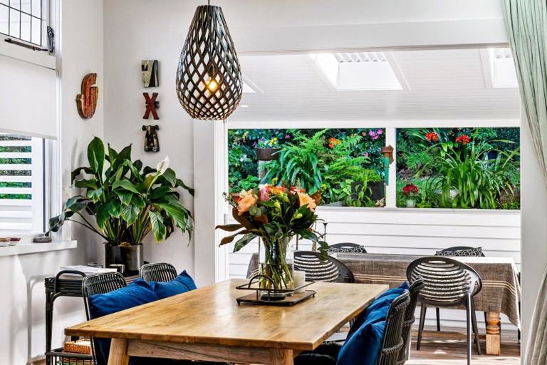 Photo of property in 14 Corry Avenue, Bluff Hill, Napier, 4110