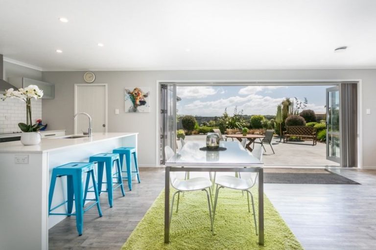 Photo of property in 11 Waitaha Place, Clive, 4102