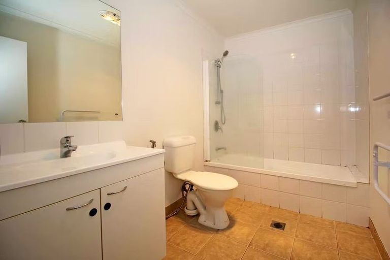 Photo of property in 63 Naylors Drive, Mangere, Auckland, 2022