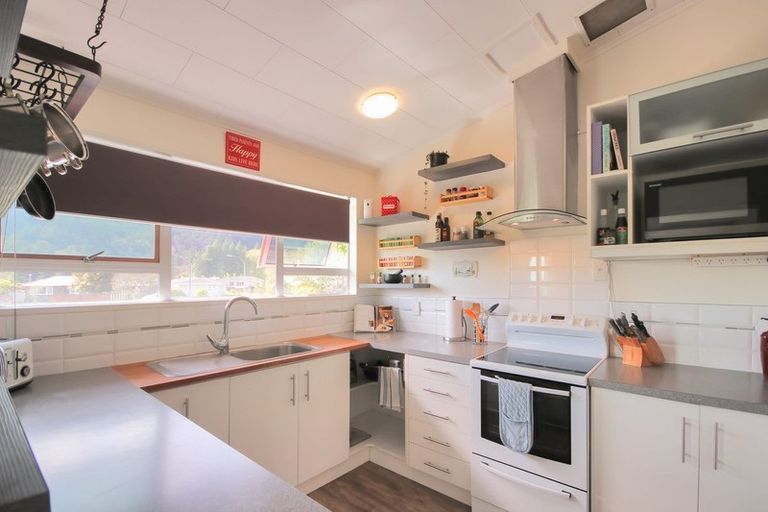 Photo of property in 11 Cobham Drive, Kawerau, 3127