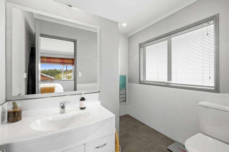 Photo of property in 1 Manukaka Heights, Hurdon, New Plymouth, 4310