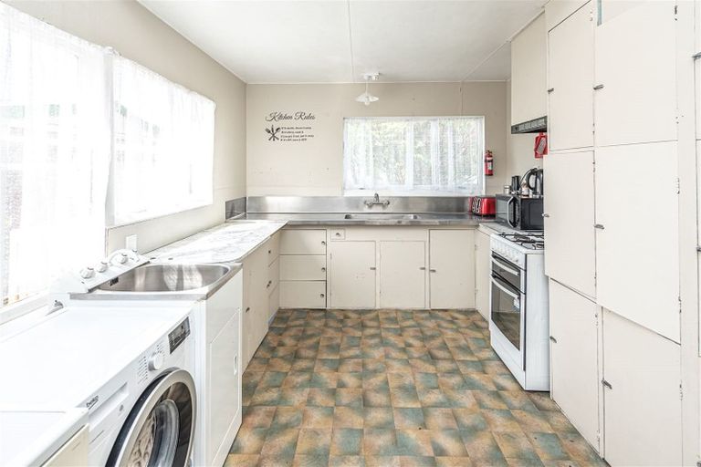 Photo of property in 84 Puriri Street, Gonville, Whanganui, 4501