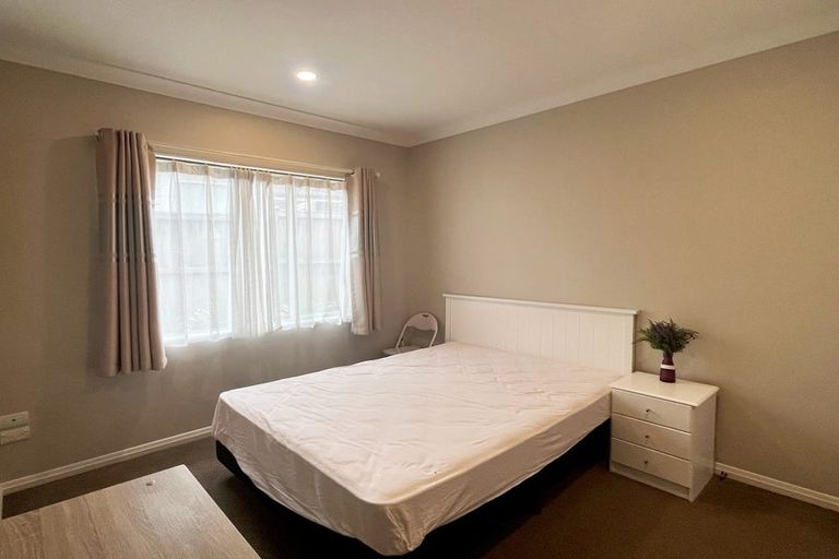 Photo of property in 16 Gumdigger Rise, Silverdale, 0932