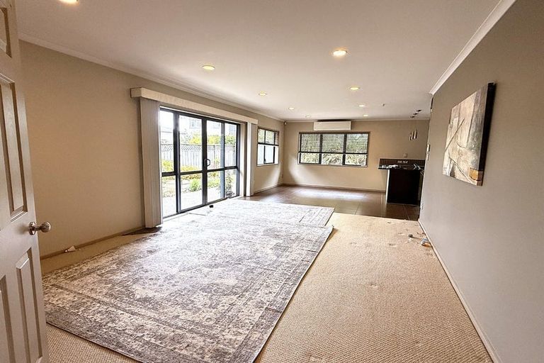 Photo of property in 28b Bucklands Beach Road, Bucklands Beach, Auckland, 2012