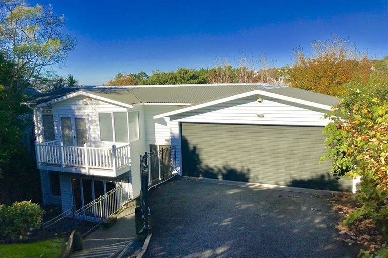 Photo of property in 36 Peter Terrace, Castor Bay, Auckland, 0620