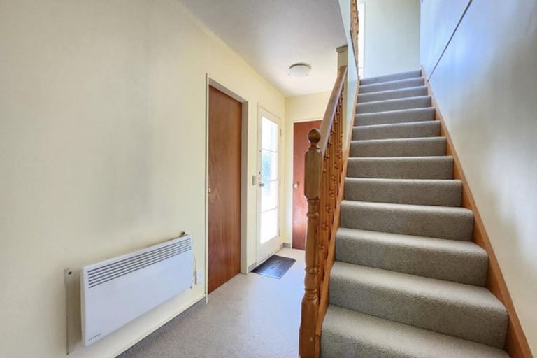 Photo of property in 43b Thatcher Crescent, Crofton Downs, Wellington, 6035