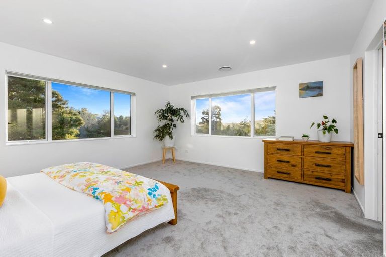 Photo of property in 29a Kimberly Grove, Greenhithe, Auckland, 0632