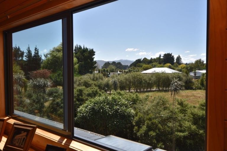 Photo of property in 75 Costley Street West, Carterton, 5713