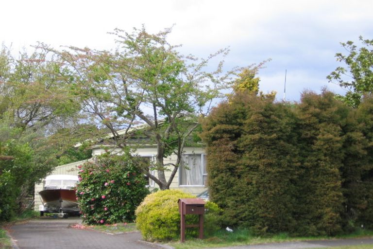 Photo of property in 72 Hinekura Avenue, Taupo, 3330