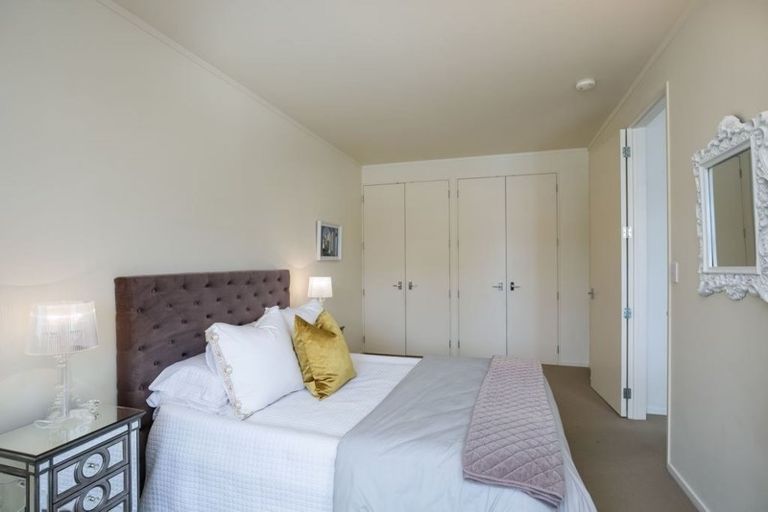 Photo of property in Tennyson Apartments, 14/25 Tennyson Street, Te Aro, Wellington, 6011