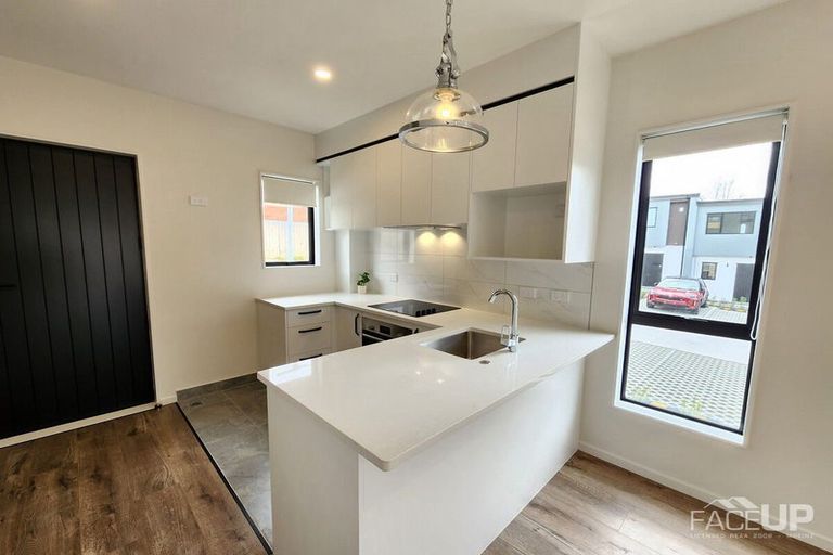 Photo of property in 15/241 Don Buck Road, Massey, Auckland, 0614