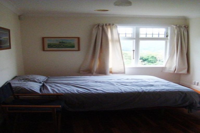 Photo of property in 28 Saint Michaels Crescent, Kelburn, Wellington, 6012