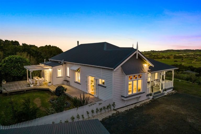 Photo of property in Wainikau, 31 Olive Grove, Mangawhai, 0573