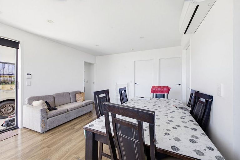 Photo of property in 6 Banks Street, Marfell, New Plymouth, 4310