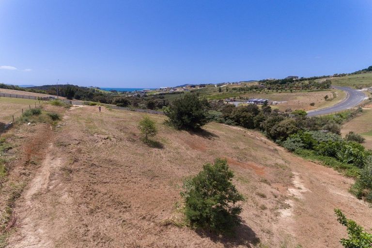 Photo of property in 14 Pekama Drive, Cable Bay, 0420