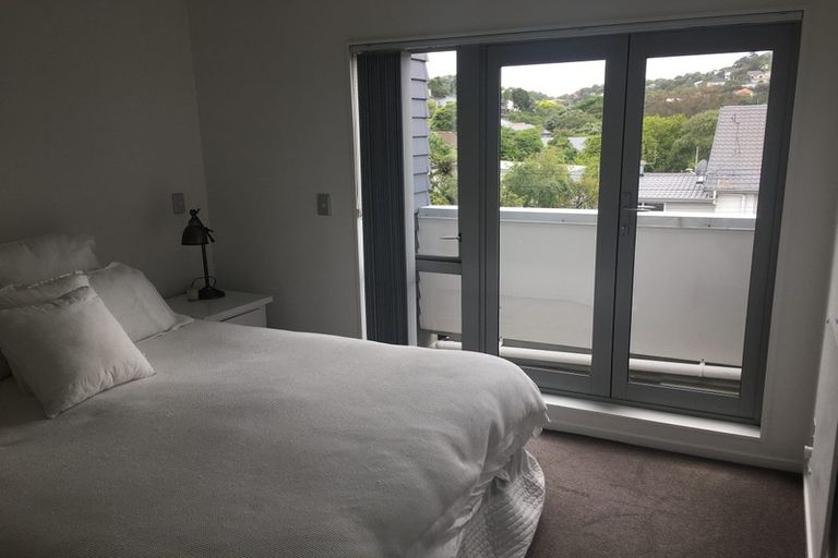 Photo of property in 3/12 Agra Crescent, Khandallah, Wellington, 6035