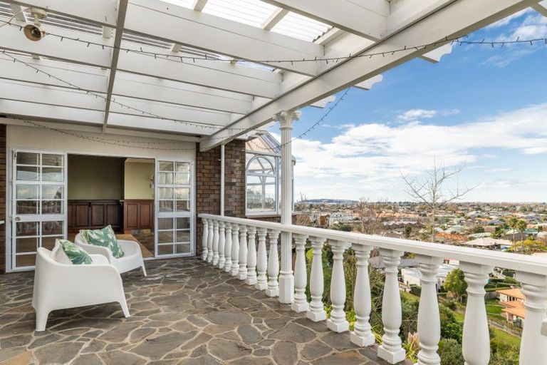 Photo of property in 12 Ewan Place, Taradale, Napier, 4112