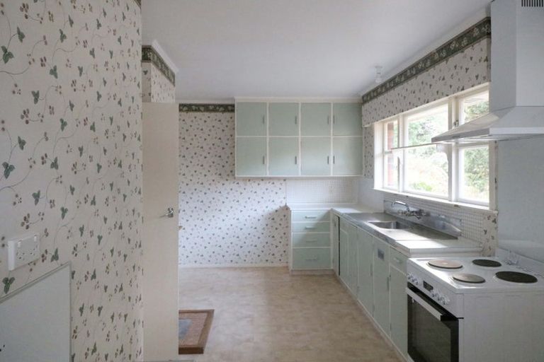 Photo of property in 12 Rawhiti Street, Stokes Valley, Lower Hutt, 5019