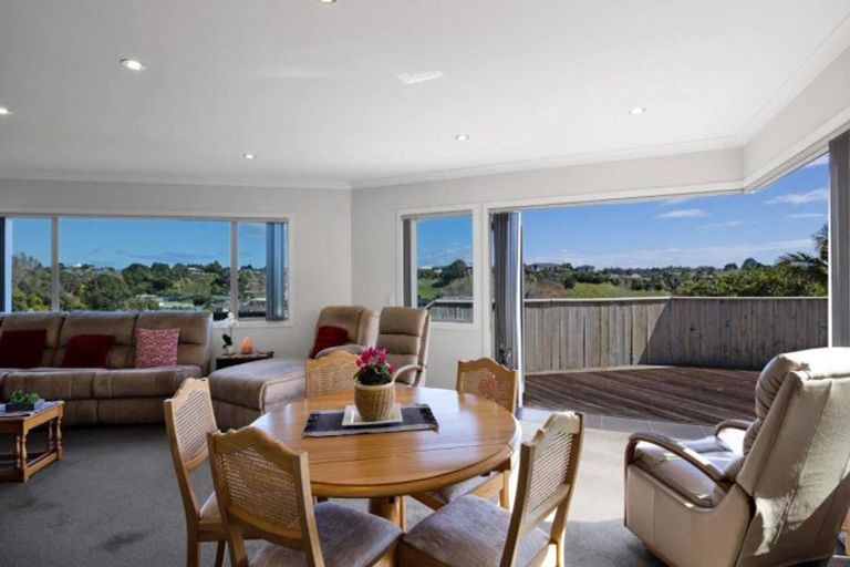 Photo of property in 4a Marchant Place, Westown, New Plymouth, 4310