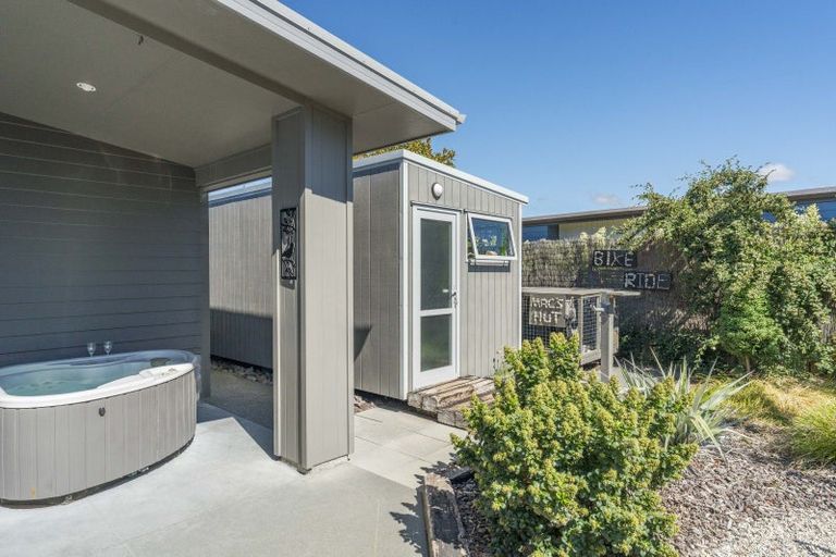 Photo of property in 73 Montgomery Crescent, Kinloch, Taupo, 3377