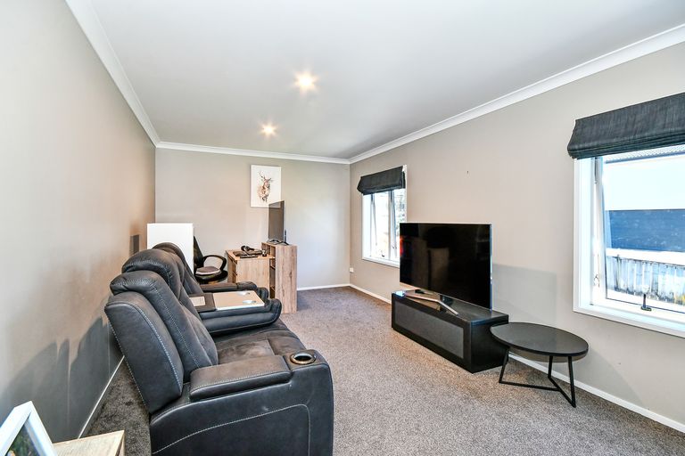 Photo of property in 30 Reidy Place, Pukekohe, 2120